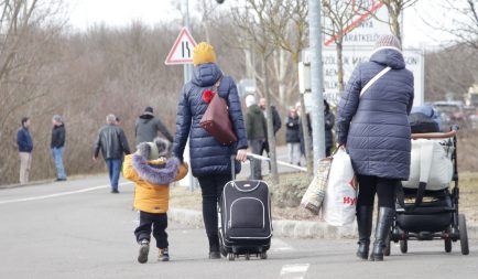 Kuponos adománygyűjtés az ukrajnai menekültek segítéséért