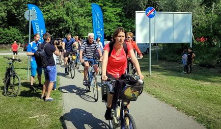 Kastélyosdombóra bicikliztek és futottak  a második térségi Jótékonysági Családi Sportnap indulói