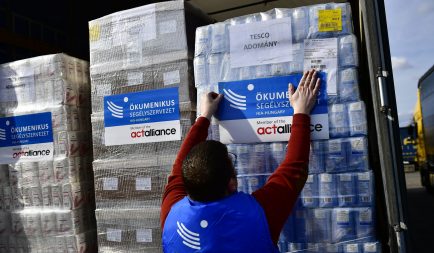 Fél év mérlegén – több mint 135 ezer ukrajnai menekültnek nyújtott eddig segítséget az Ökumenikus Segélyszervezet