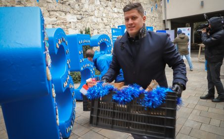 Meggyújtottuk az első adventi gyertyát