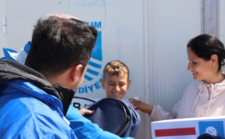 Nearly 100,000 people in Hungary have joined the emergency fundraising campaign by calling the 1353 donation hotline