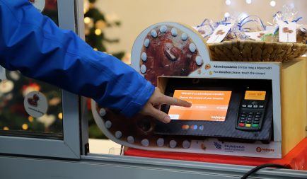 Érintkezésmentes Adománypont nyílt a Budafoki Szomszédok Piacán