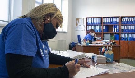 Kétszer annyian kérnek segítséget a járványhelyzet miatt