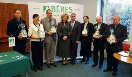 Több tízezer rászorulón segít a Béres